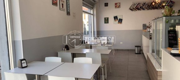 2-Zimmer Gewerbliche Immobilie in Arluno, Italy, Nr. 154839 3