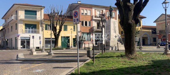 2-Zimmer Gewerbliche Immobilie in Arluno, Italy, Nr. 154839 14