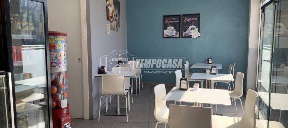 2-Zimmer Gewerbliche Immobilie in Arluno, Italy, Nr. 154839 7