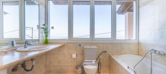 5 bedrooms Commercial property in Zakynthos, Greece No. 627 7