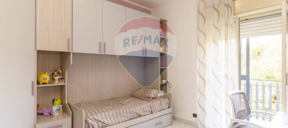 Квартира с 3 спальнями в Катания, Италия № 362002 8