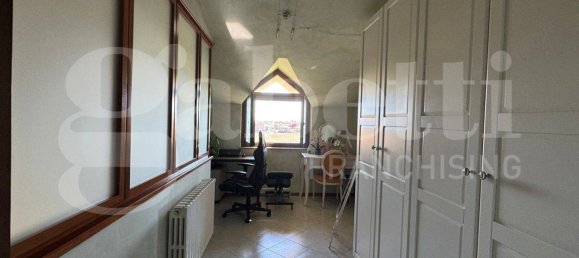 3 bedrooms Penthouse in Nichelino, Italy No. 116698 27