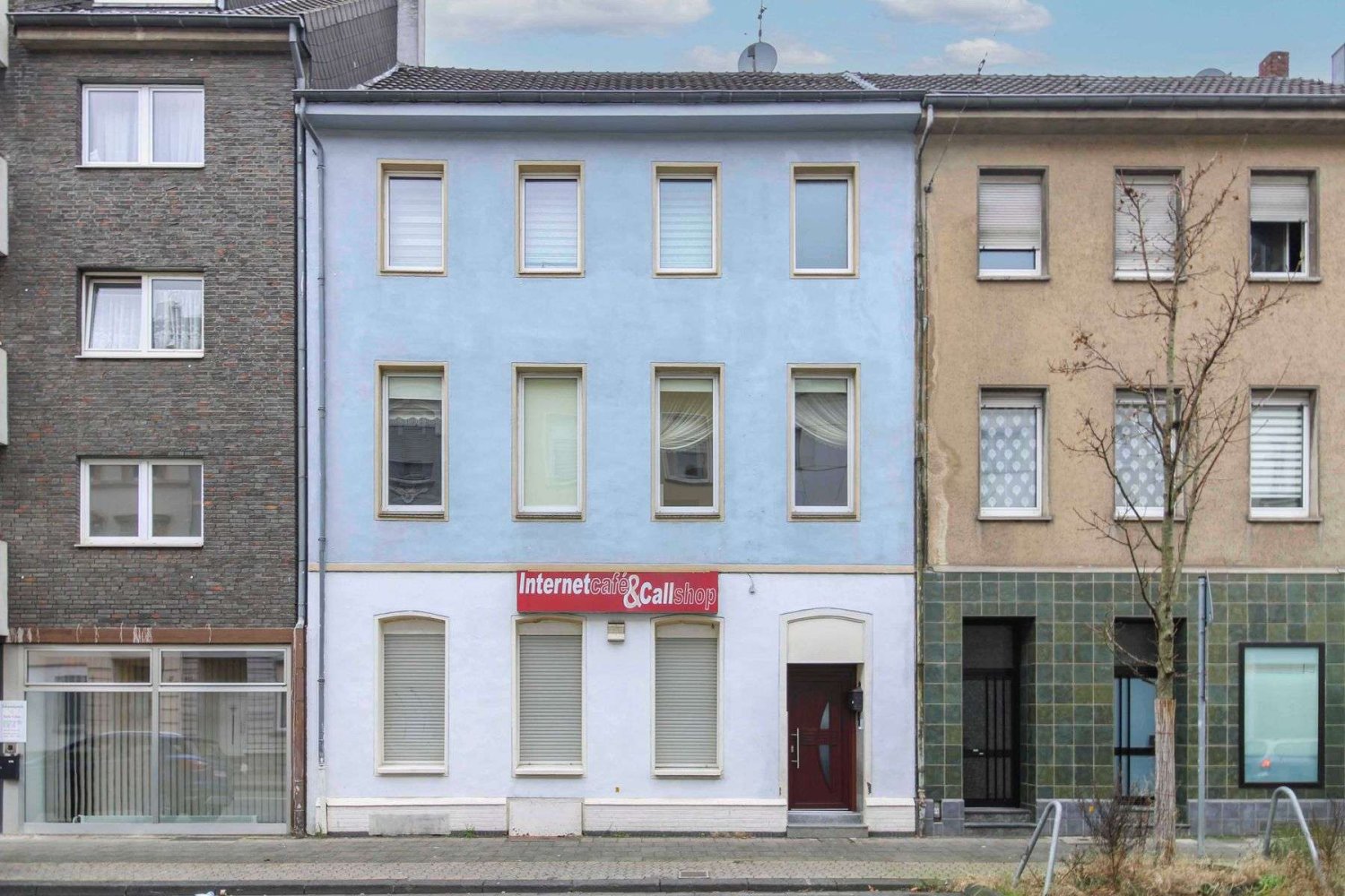 6 Schlafzimmer Gebäude in Krefeld, Germany, Nr. 114931