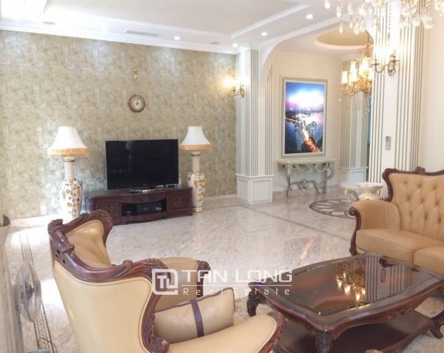 Вилла с 5 спальнями в Тэйхо, Вьетнам № 1271