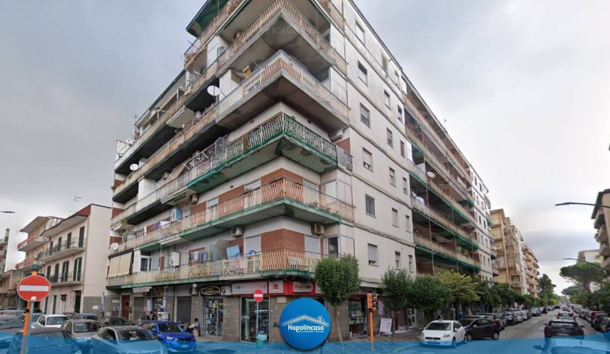 Apartamento de 2 dormitorios en Casoria, Italy No. 342253