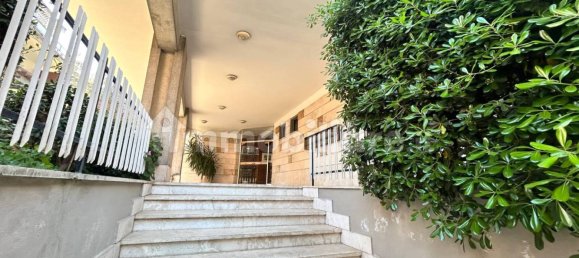 Garaje en Rome, Italy 18 m² No. 350718 2