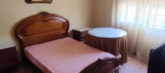 Apartamento de 2 dormitorios en Ciudad Real, Spain No. 186723 2
