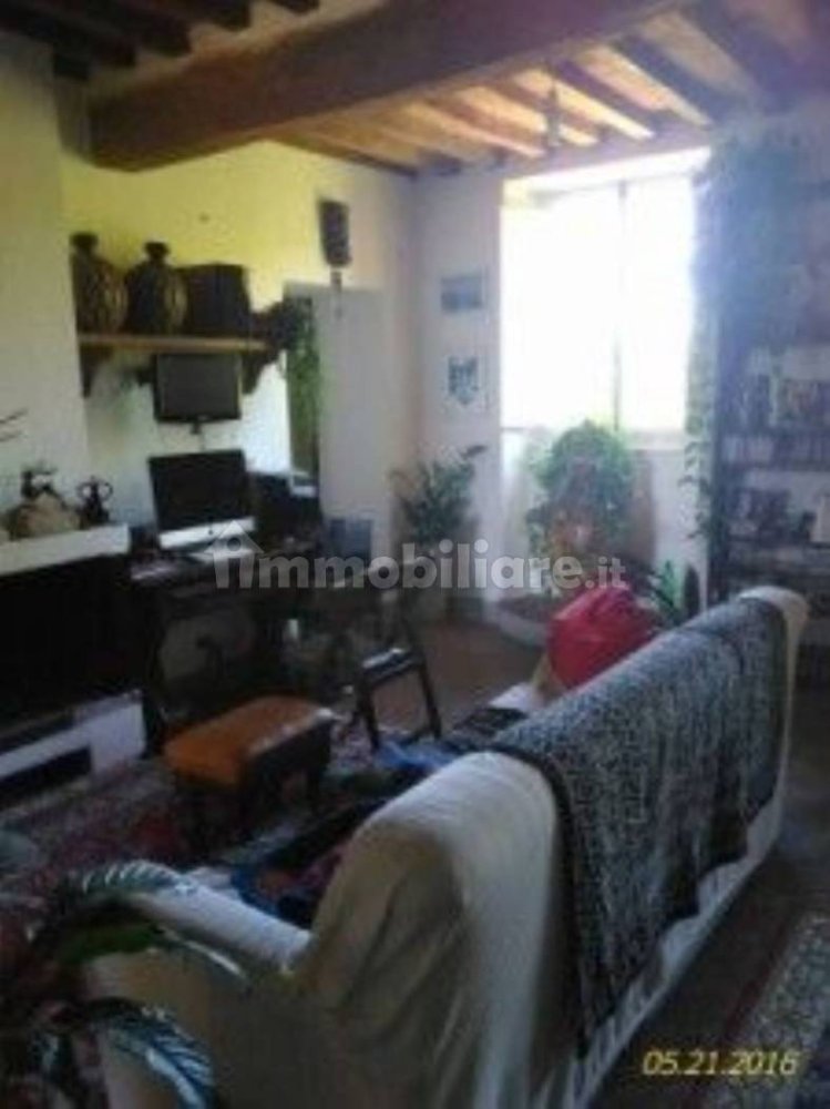 5 rooms House in Pietrasanta, Italy No. 107597