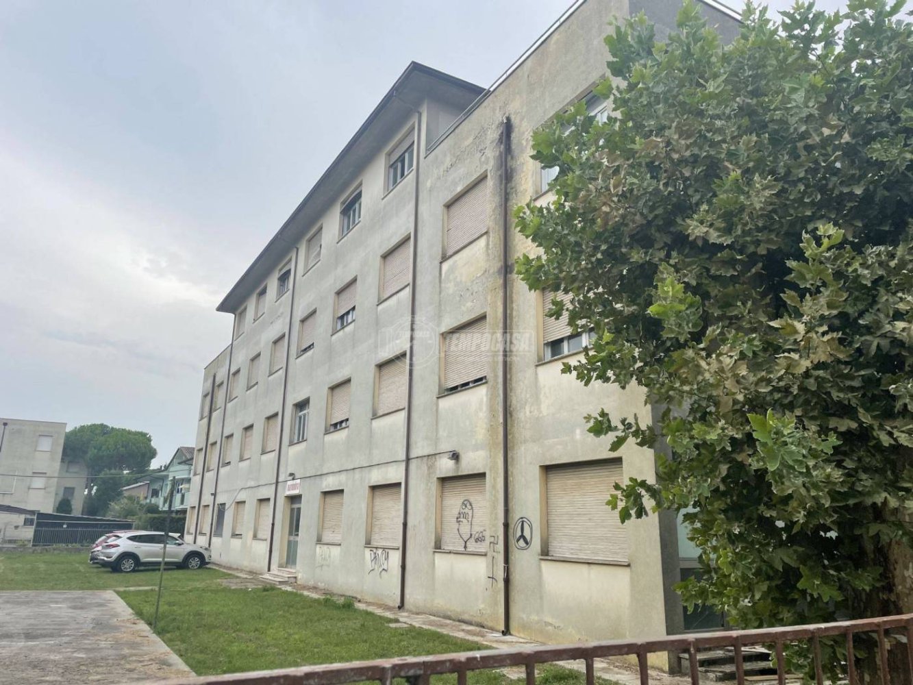 5-Zimmer Gebäude in Cervia, Italy, Nr. 79931