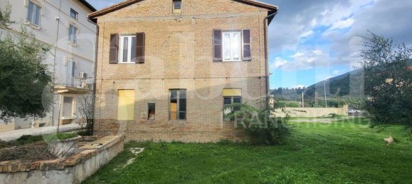 4 rooms House in Foligno, Italy No. 153261 19