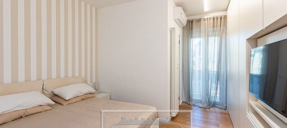 Квартира с 4 спальнями в Рим, Италия № 318802 16