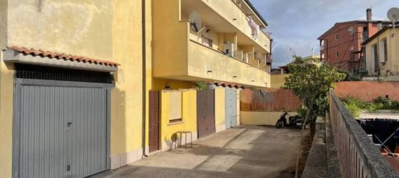 Studio in Pomezia, Italy, Nr. 150682 11