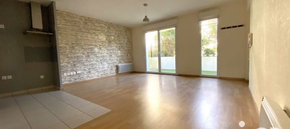 2 bedrooms Apartment in Epernon, France No. 256079 2