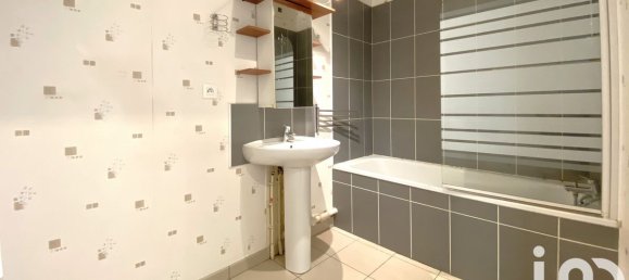 2 bedrooms Apartment in Epernon, France No. 256079 13