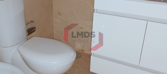 Квартира с 3 спальнями в Матозиньюш, Португалия № 32242 18