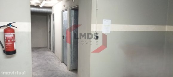 Квартира с 3 спальнями в Матозиньюш, Португалия № 32242 23