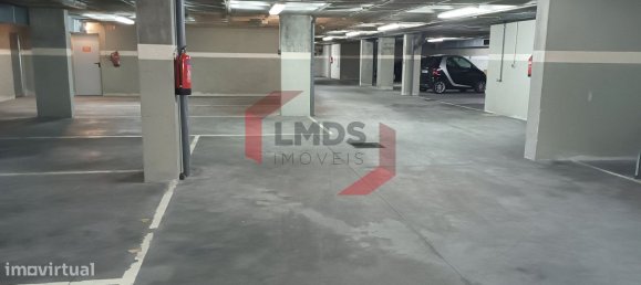 Квартира с 3 спальнями в Матозиньюш, Португалия № 32242 22