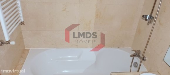 Квартира с 3 спальнями в Матозиньюш, Португалия № 32242 19