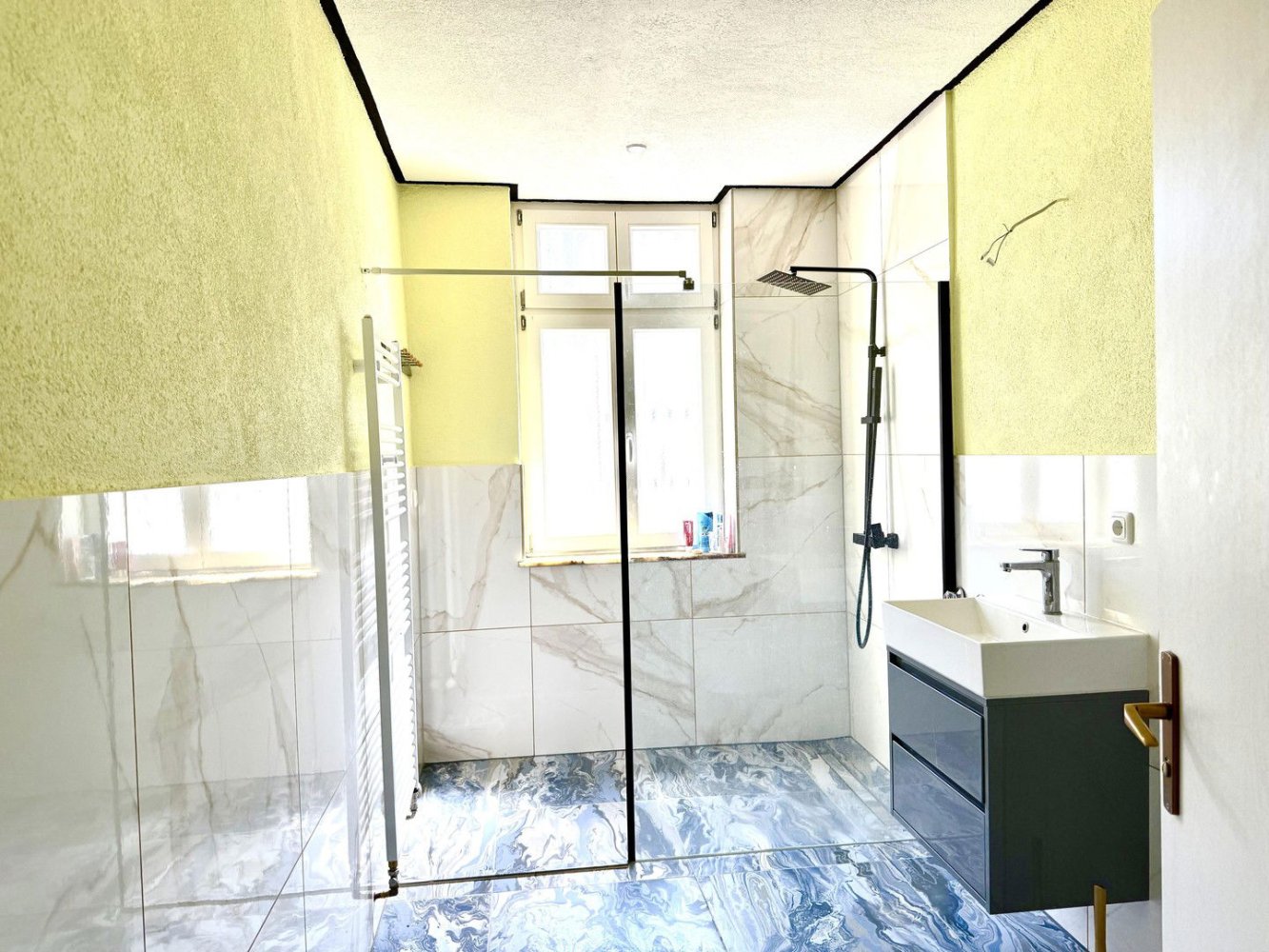 12-Zimmer Gebäude in Rhein-Lahn, Germany, Nr. 252756