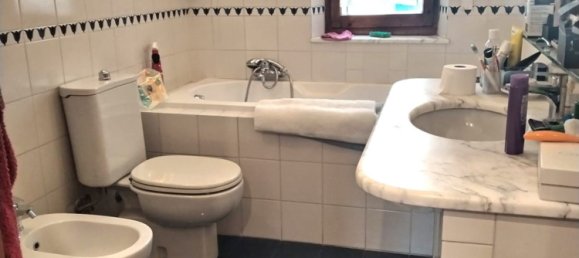 4-salle Appartement à La Spezia, Italy No. 36391 11