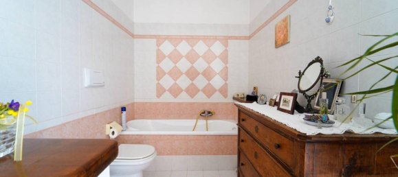 5غرفة منزل في Cuneo, Italy رقم 40484 30