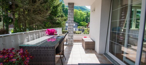 8 bedrooms House in Noville, Switzerland No. 185 3