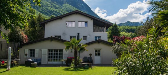 8 bedrooms House in Noville, Switzerland No. 185 18