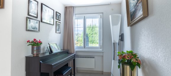 8 bedrooms House in Noville, Switzerland No. 185 6