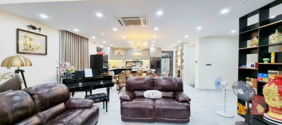 270m² Villa in District 7, Vietnam No. 7521 3