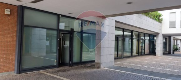 114m² Commercial property in Bergamo, Italy No. 289767 3