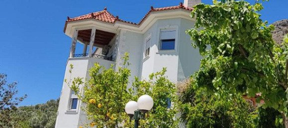 5 bedrooms Villa in Thesprotia, Greece No. 9016 2