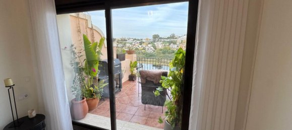 Ático de 2 dormitorios en Estepona, Spain No. 185243 4