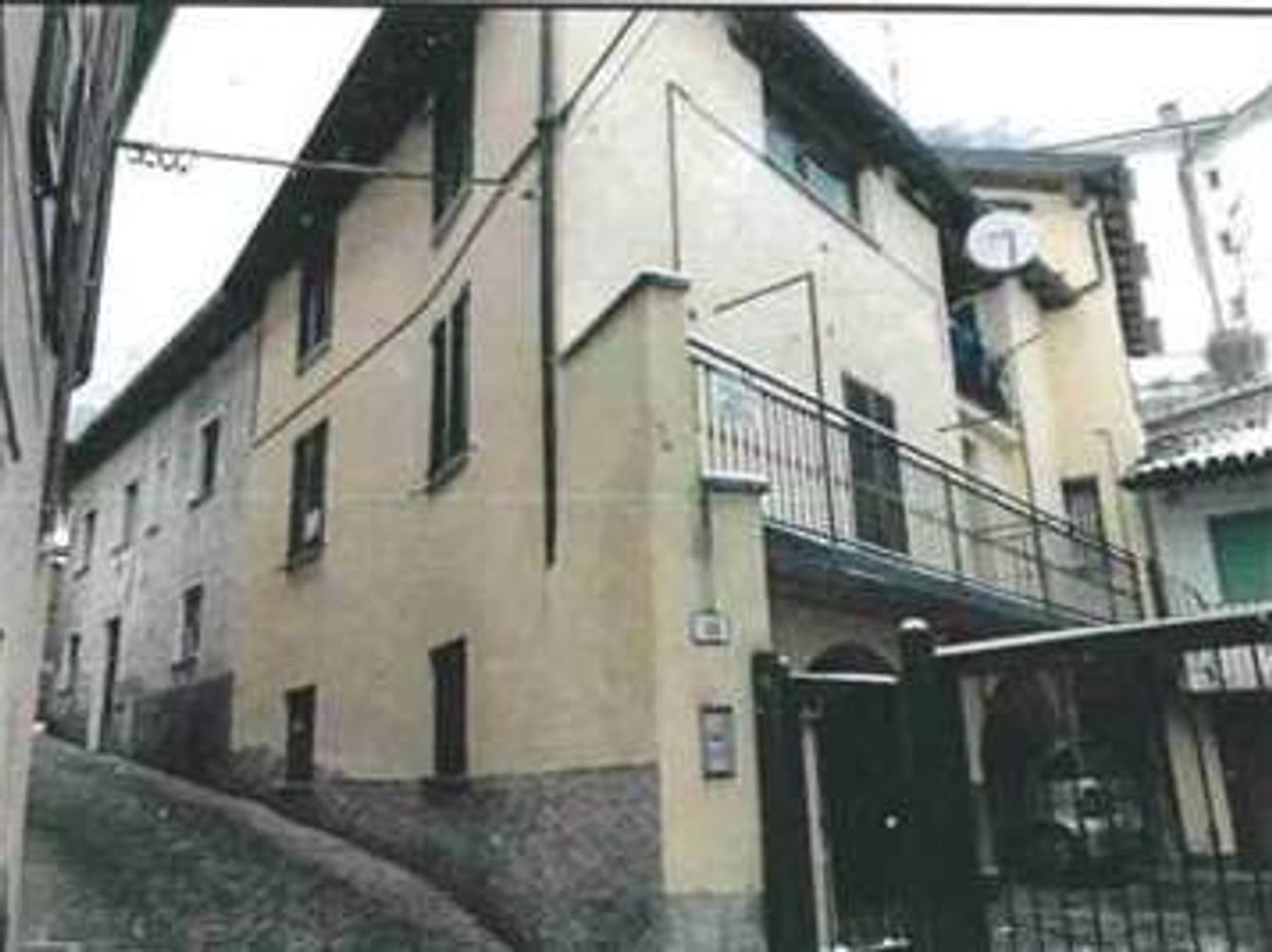3 rooms Apartment in Ballabio, Italy No. 4275