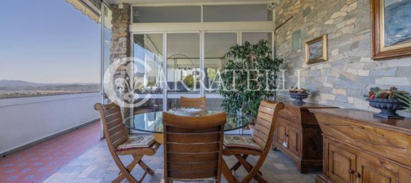 4 Schlafzimmer Wohnung in Florence, Italy, Nr. 297678 9