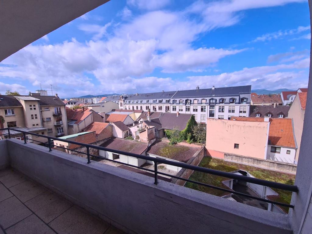 2 bedrooms Apartment in Colmar, France No. 232577