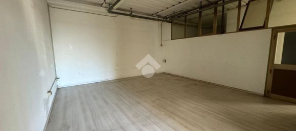 124m² Warehouse in Lastra a Signa, Italy No. 44426 5