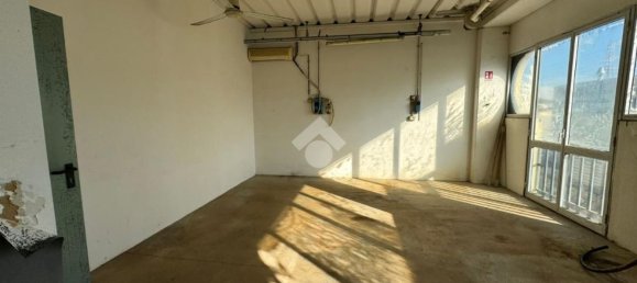 124m² Warehouse in Lastra a Signa, Italy No. 44426 27