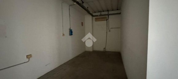 124m² Warehouse in Lastra a Signa, Italy No. 44426 6