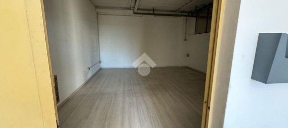 124m² Warehouse in Lastra a Signa, Italy No. 44426 21