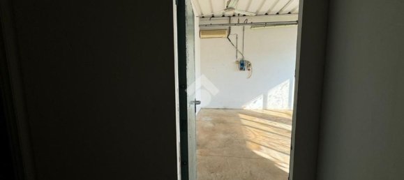 124m² Warehouse in Lastra a Signa, Italy No. 44426 8