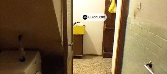 3-salle Appartement à Capo di Ponte, Italy No. 291961 10