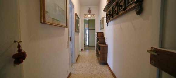 4 bedrooms Apartment in Monza, Italy No. 329546 14