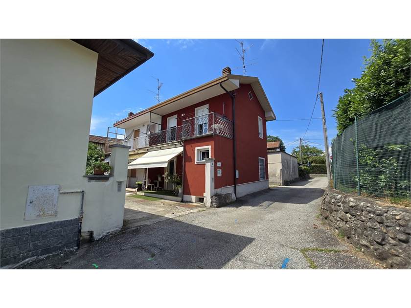 2 غرف نوم منزل في Sesto Calende, Italy رقم 318230