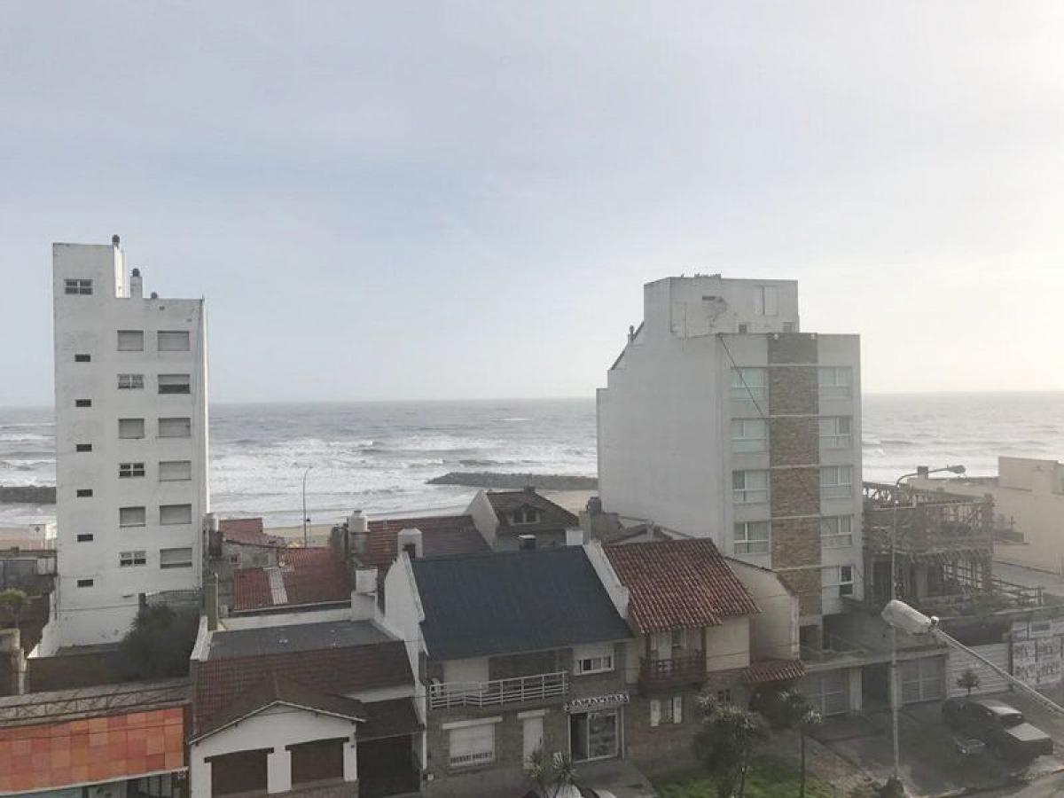 3 bedrooms Apartment in Mar del Plata, Argentina No. 75463