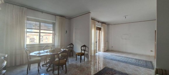 Apartamento de 5 habitaciónes en Avellino, Italy No. 296641 10