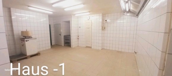 40-salle Ferme à Leipzig, Germany No. 304105 16