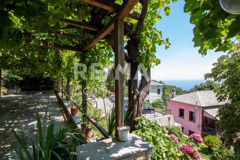 3 bedrooms Maisonette in Mouresi, Greece No. 782