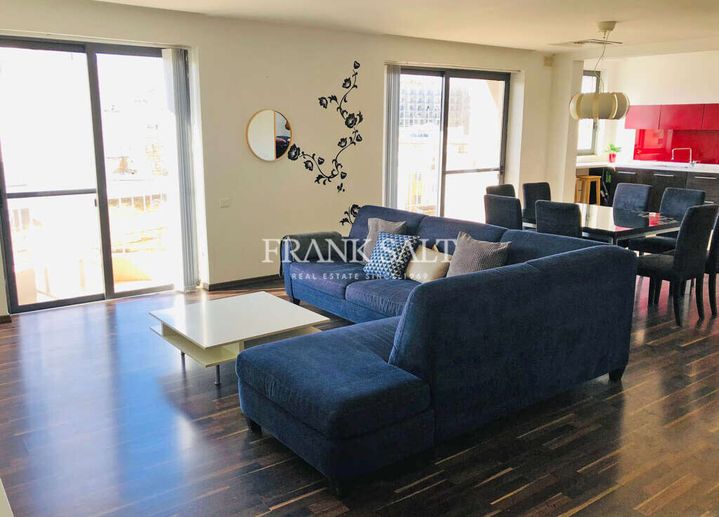 Apartamento T3 em Sliema, Malta N.º 7735