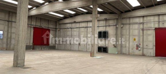 4-Zimmer Lagerhaus in Cerro Maggiore, Italy, Nr. 75812 6