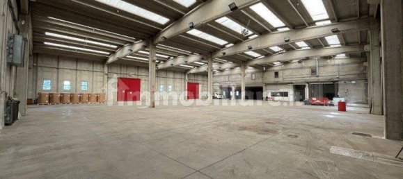 4-Zimmer Lagerhaus in Cerro Maggiore, Italy, Nr. 75812 12